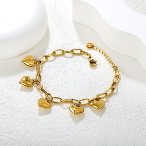 Pulsera de Corazón Gruesa de Acero Inoxidable con Baño de Oro de 18K, Diseño Moderno, Eslabones Lisos Tipo Clip, Resistente al Agua, Joyería para Mujer - Product Image 4