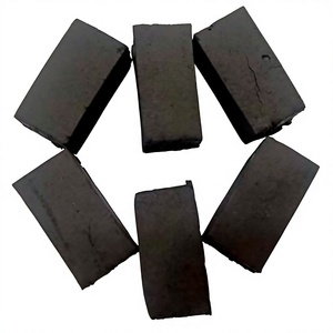 Briquetas de Carbón de Cáscara de Coco FireMax, 100% Puro, Ecológico, Alta Dureza, Forma de Cubo, Hecho a Máquina en Indonesia, 5% de Contenido de Ceniza - Product Image 1