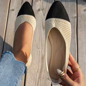 Nuove scarpe basse superiori in maglia 2025 alla moda e comode da <span class=keywords><strong>donna</strong></span> traspiranti leggere per calzature alla moda Casual di tutti i giorni - Product Image 1