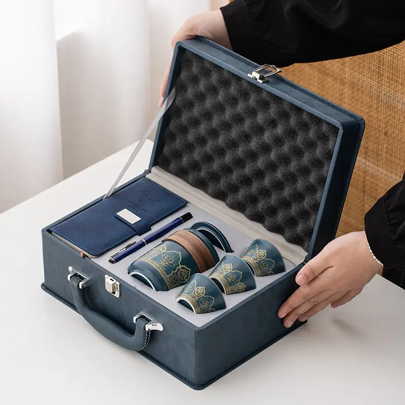 Custom Luxury Leather Suitcase Gift Trunk Leather Empty Coffee Mug Boxes Souvenirs Arabic Tea Cup Set Wine Gift Packaging Box