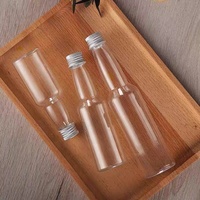 Vente en gros de bouteilles en plastique vides pour vin de 30/50/100/150/180 ml / Bouteilles en plastique pour boissons légères / Bouteilles en plastique pour shots d'alcool