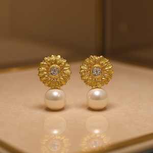 Orecchini a lobo con fiore dorato E2692 con zirconi e perle finte per donna, gioielli classici da matrimonio - Product Image 2