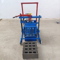 Petite construction manuelle mobile Machine de fabrication de blocs de béton d'argile et de boue de sol rouge Machine de fabrication de briques à emboîtement en vente au Royaume-Uni