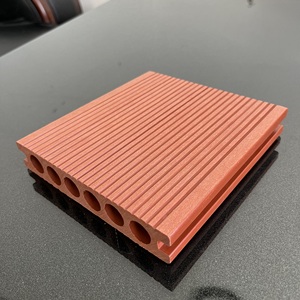 Giá cả cạnh tranh ngoài trời nguyên liệu gỗ cứng gỗ Gỗ nhựa composite <span class=keywords><strong>WPC</strong></span> <span class=keywords><strong>Hollow</strong></span> <span class=keywords><strong>decking</strong></span> Composite <span class=keywords><strong>decking</strong></span> - Product Image 2
