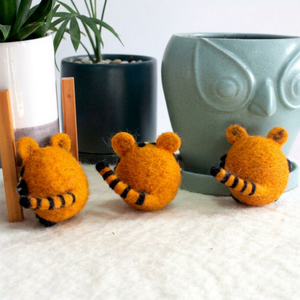 Mini Decoraciones de Tigre de Fieltro y Lana, Juguetes Redondos de Punto Coloridos para Niños - Product Image 5