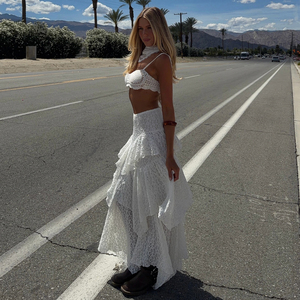 Falda midi de playa estilo INS con textura, transparencias, dobladillo asimétrico con volantes, cintura elástica y ajuste ceñido para vacaciones. - Product Image 5