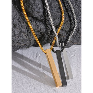 Collar con Colgante Geométrico de Acero Inoxidable Chapado en Oro Real PVD, Estilo Viral en Múltiples Redes Sociales para Mayoristas, Brillo Permanente - Product Image 4