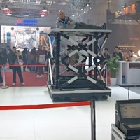 Plateforme élévatrice à chaîne électrique rigide homologuée CE de 4 m, table élévatrice à ciseaux mécanique robuste pour plateforme de levage de charges lourdes