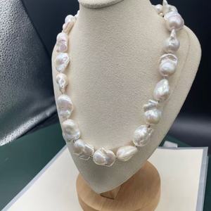 विंटेज सुरुचिपूर्ण बारोक 12-13 मिमी ताजे पानी के मोती पेलेंट हार सोने-प्लेटेड लिंक महिलाओं के उपहार तितली आकार हीरा - Product Image 2