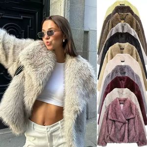 <span class=keywords><strong>Cappotto</strong></span> da Donna ZA Novità 2025 Stile Corto Effetto Pelliccia Sintetica Vintage a Maniche Lunghe con <span class=keywords><strong>Tasche</strong></span> Laterali Capispalla Femminile Chic - Product Image 2