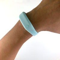 पहनने योग्य शराब जेल कंगन औषधि प्रक्षालक व्यक्तिगत स्वच्छता के लिए wristband
