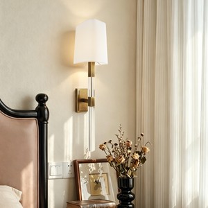 Lámpara de pared de latón de estilo americano con acabado antiguo y pantalla de tela, iluminación de inspiración vintage para pasillos y dormitorios - Product Image 3