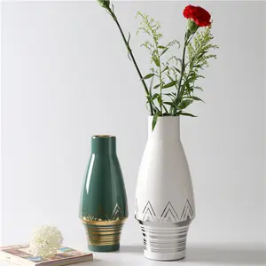 Günstige Großhandel moderne Wohnkultur Stücke Hochzeit Mittelstücke moderne Keramik Porzellan Vasen
