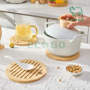 Dessous de plat en bois massif pour la cuisine et la décoration intérieure avec coussin antidérapant pour casseroles et plats chauds Tampons chauds en bambou - Product Image 3