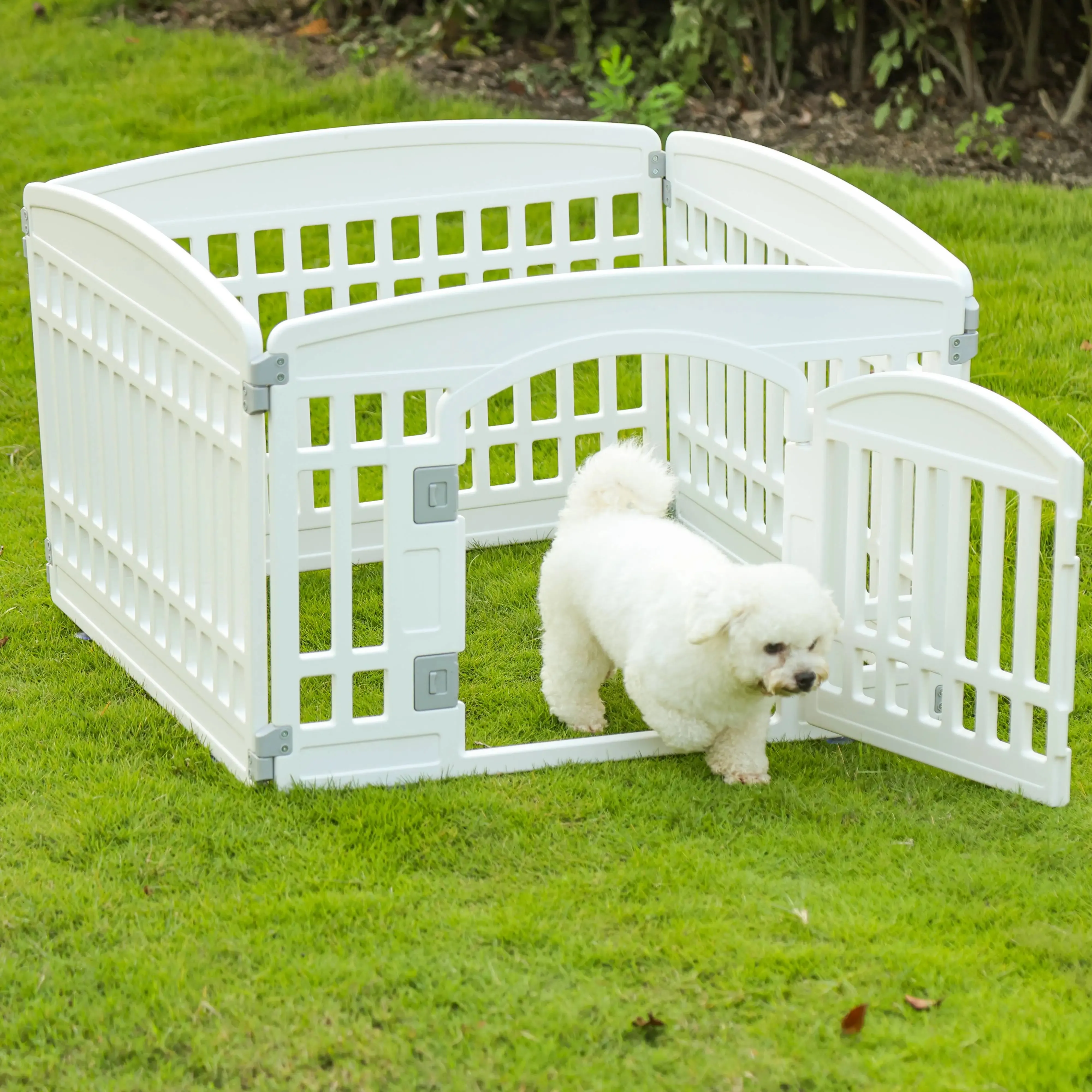 Nhà máy bán hàng trực tiếp Chất lượng cao nhựa PET hàng rào có thể được tùy chỉnh Pet hàng rào