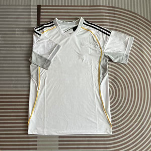 Maglia da Calcio Premium Edizione Commemorativa <span class=keywords><strong>Cristiano</strong></span> <span class=keywords><strong>Ronaldo</strong></span> Stagione 2025-2026 a Maniche Corte ad Asciugatura Rapida - Product Image 1