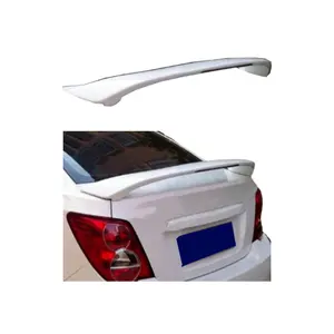 Accessoires de voiture Matériau ABS Spoilers de berline Aileron arrière avec lumière pour Chevrolet Aveo Type A