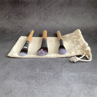 Ensemble de pinceaux de maquillage avec manche en bambou et sac pour fond de teint, cosmétiques, kit d'outils de maquillage pour poudre, fard à joues, fard à paupières