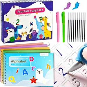 5 paquetes en 1 gran cuaderno mágico reutilizable con ranuras para práctica de escritura para niños, con 2 bolígrafos y 10 recambios, <span class=keywords><strong>libro</strong></span> de escritura con tinta que desaparece - Product Image 1