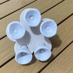 Vaso de Resina para Beber y Alimentar Abejas e Insectos, Diseño de Flor - Product Image 6