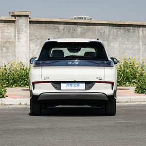 2025 Sea Lion 05 DM-i PHEV versión insignia SUV compacto de gama alta con Motor eléctrico híbrido enchufable de 115KM Vehículo de nueva energía - Product Image 5