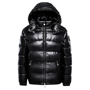 Piumino d'anatra <span class=keywords><strong>oversize</strong></span> personalizzato con stampa mimetica piuma Ultra leggera Casual con Logo nero stampato giacche da uomo in Nylon - Product Image 1