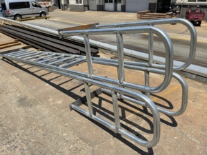 Escalier de secours <span class=keywords><strong>extérieur</strong></span> de style industriel en métal robuste et durable avec installation de bricolage - Product Image 3