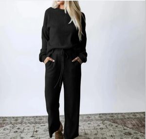女式套装针织面料长袖t恤和因果裤套装 - Product Image 5