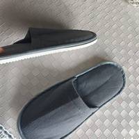 Chaussons d'hôtel jetables avec dessus en coton et semelle en EVA, styles à bout fermé/bout ouvert/tongs, pour les voyages, les spas et les compagnies aériennes
