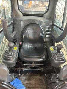 Mesin penggerak roda Mini CAT 262D bekas asli Jepang pemuat roda selip ulat pengangkut - Product Image 2