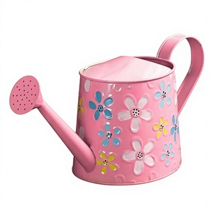 Regadera de hierro rosa con diseño de pájaros y bayas, herramienta de jardín con boquilla larga, acabado duradero con adhesivo. - Product Image 1