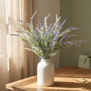 Giglio artificiale artigianale vero tocco fiori 84cm lungo stelo giglio in finta seta con rivestimento per la decorazione - Product Image 1