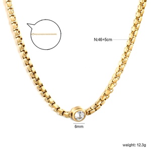 Collar de Cadena con Eslabones Geométricos de Moda para Mujer, Chapado en Oro PVD de 18K, de Acero Inoxidable, con Dijes de Zirconia Cubana - Product Image 2