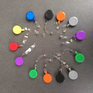 <span class=keywords><strong>Porte</strong></span>-cartes à clip personnalisé Yili en gros avec clip métallique classique transparent en forme de L, logo personnalisé accepté - Product Image 3