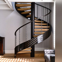 LM Kit d'escalier en colimaçon circulaire en acier de couleur blanche pour l'extérieur.