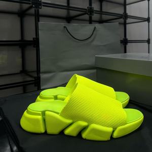 Sandales de plage personnalisées avec logo, haute qualité, pour hommes et femmes, nouvelle collection 2026, luxe, design tendance, pour l'extérieur - Product Image 2