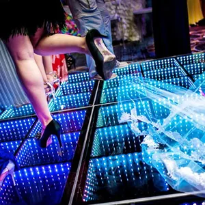 سعر جيد RGB DMX كامل اللون أرضية صالة رقص مزودة بمصابيح LED المرحلة ktv شريط ليلة الزجاج المقسى شاشة أرضية صالة رقص مزودة بمصابيح led