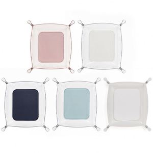 ถาดเก็บของพีวีซีหลากสีสัน สีมาการอง สำหรับจัดระเบียบของบนโต๊ะ เช่น กุญแจ เครื่องประดับ สไตล์นอร์ดิก ถาดเก็บของหนังตกแต่งบ้าน - Product Image 3