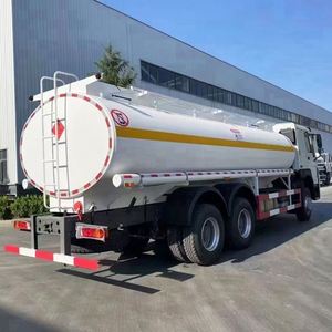 HOWO Sinotruck 6X4 Diesel Oil Gasoline Tanker Truck 20000/25000 Liters Fuel Refueling Tank for Sale - Product Image 2