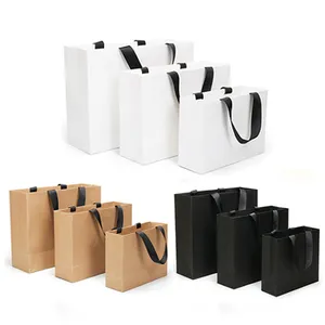 Sacola de compras de luxo personalizada com alça de papel Kraft, sacola lisa para compras de roupas e presentes, em vários tamanhos, sem logotipo