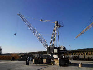 Grúa de Desmontaje de Servicio Pesado HTD3023-10t - Diseñada para Desmontaje Interno de Grúas - Product Image 2