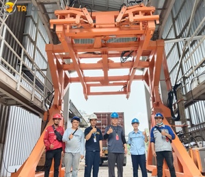 Hot Sale 20ft Container Tilter <strong>Bulk</strong> <strong>Material</strong> Loading Equipment for Sale - Product Image 6