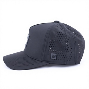 Gorra de Béisbol Deportiva Resistente al Agua para Hombre, con Perforaciones Cortadas con Láser, 5 Paneles, Poliéster, Logotipo Personalizado - Product Image 3