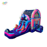 Structure gonflable musicale avec toboggan et design jukebox pour location de fêtes d'enfants