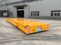 Chariots de transfert électriques AGV, chariots de transfert sans rails à télécommande sans fil pour les industries manufacturières