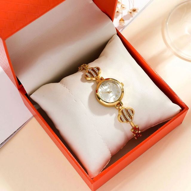 Women's Leisure Alloy Digital Movement Stainless Steel Strap Watch /Crane 3BAR Water Resistant Push Button Hidden Clasp
