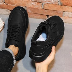 Chaussures pour hommes à semelle épaisse, style 2026, printemps, polyvalentes, chaussures de sécurité de travail, sportives et décontractées, chaussures de skate noires pour hommes - Product Image 3