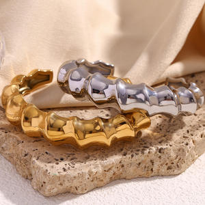 Usine directe en acier inoxydable plaqué or 18 carats rond Zircon bande bijoux à la mode Ins influenceur Zircon anneau pour les femmes - Product Image 5