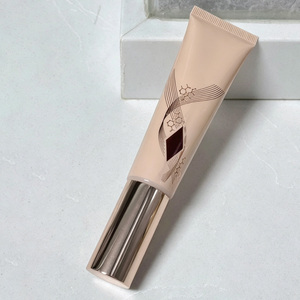 Vente en gros de fond de teint liquide Radiant Glow 30 ml, longue tenue, couvrance moyenne à complète, maquillage hydratant, cosmétiques en sérum - Product Image 4