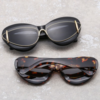 Nouvelles Lunettes de Soleil Œil de Chat Irrégulières Style Européen et Américain 2026, Monture Métallique UV400, Tendance Défilé, Lunettes Transfrontalières